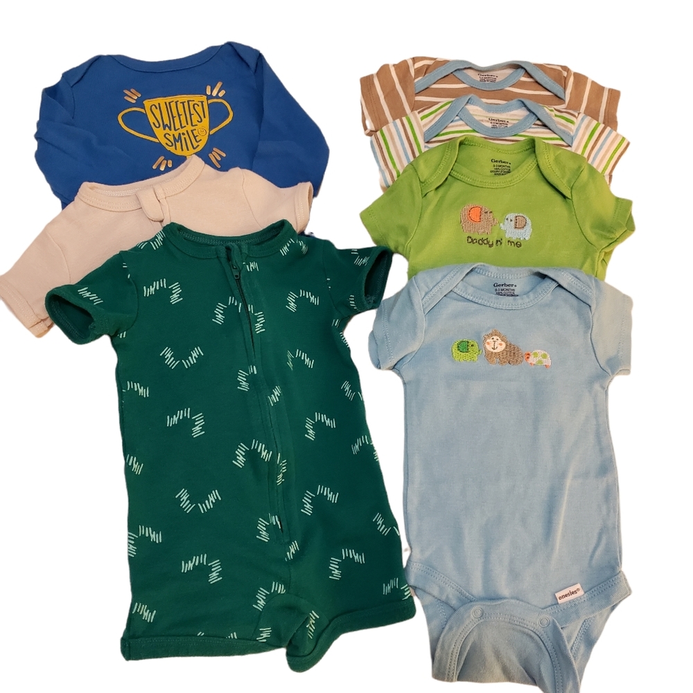 Baby Boys Onsie Bodysuits Size 0-3 Months and 0-6 Months - Picture 8 of 9